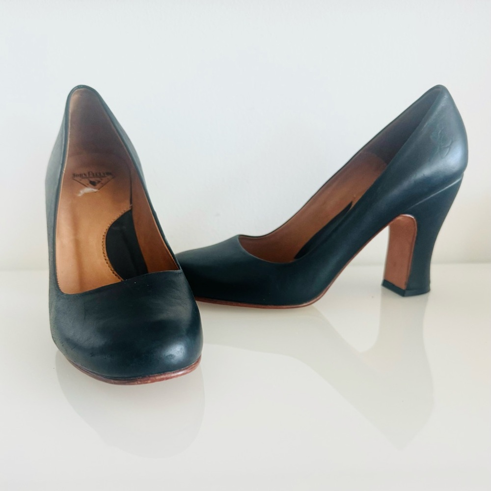 John Fluevog Miracles Medugorje black pumps EUC